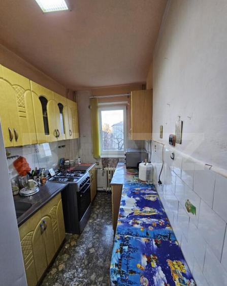 Apartament 4 camere, 82 mp, zona Centrala - 1