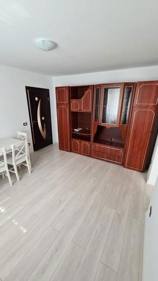 Apartament 2 camere,et.3, semidecomandat, 39.22mp, zona Micro 3 - 6