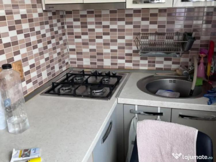 Apartament 3 camere, decomandat, zona Craiovita Noua - 6