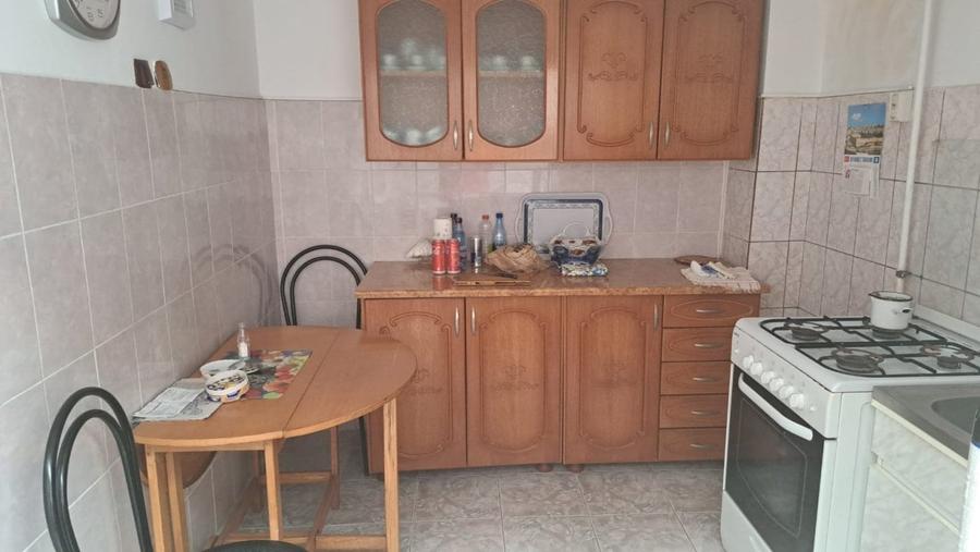 Casa 4 camere - zona Trocadero - termen lung - 10