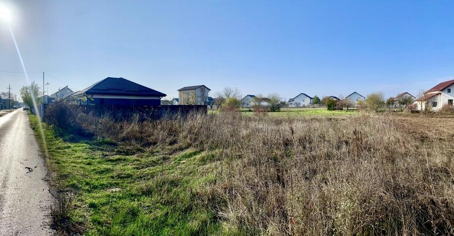 Teren priveliste deschisa, cu utilitati, zona retrasa, langa lac si padure - 9