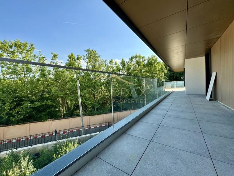 Vila cu 5 camere  *366mp* / Curte privată *315mp* / Pipera - Lake View - 25