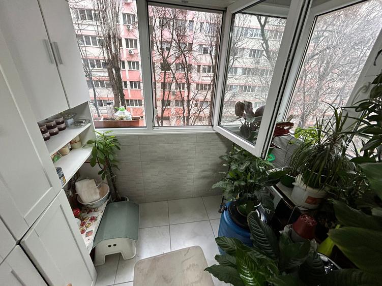 Titan 3 Camere Bloc 1978 Reabilitat 61 Mp Etaj 3 10 Min Metrou - 9