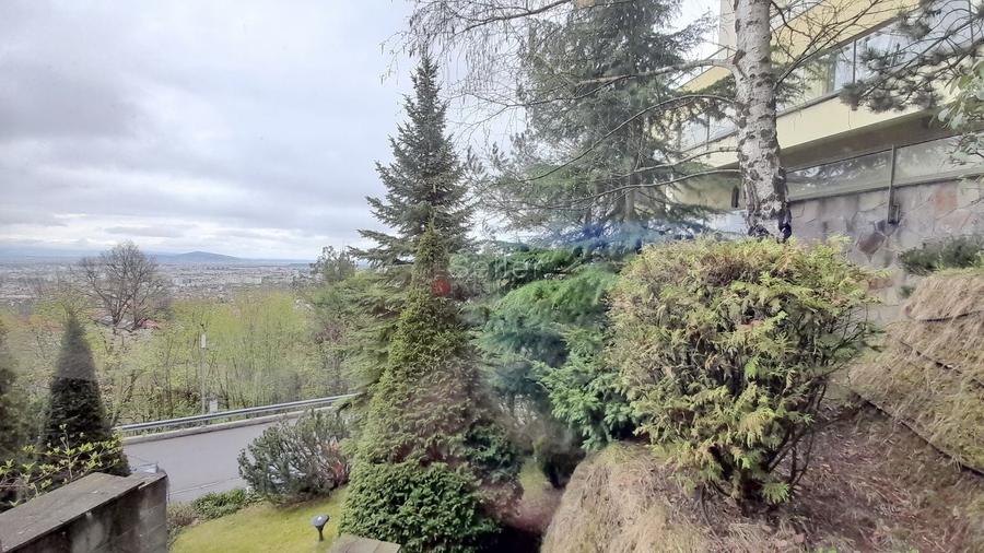 Gama Premium- Pretabil Ca Office sau Locuinta - 8