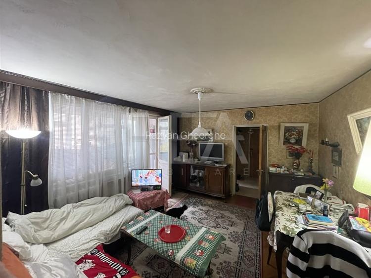 Apartament cu 3 camere Tei