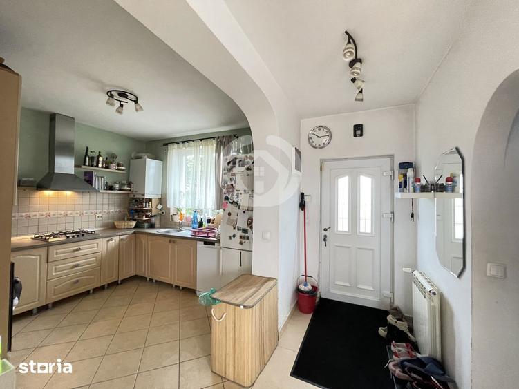 VANZARE CASA MODERNA CU TERASA SI GRADINA - SURA MICA, SIBIU - 10