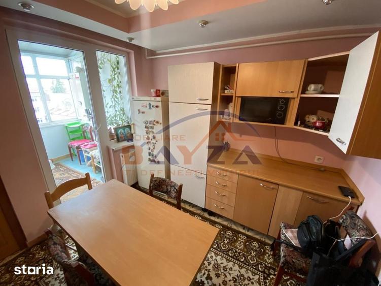 Apartament cu 4 camere, mobilat în Vasile Alecsandri