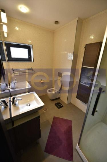 Casă individuală cu 5 camere cu Canalizare în Vatra Luminoasă