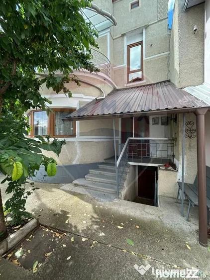 Casă cu 2 camere cu Teren 154 Mp în Central
