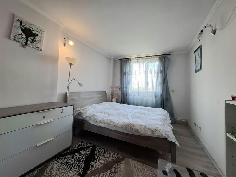 Apartament cu 5 camere decomandat, mobilat în Colentina