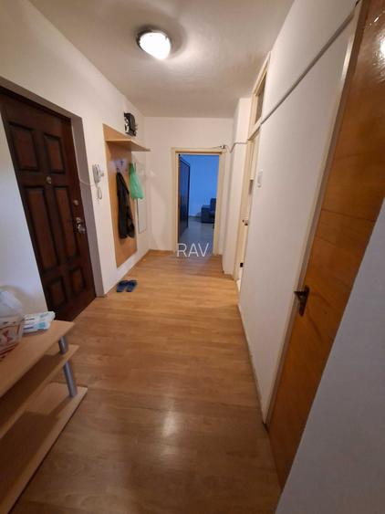 Inchiriez apartament 2 camere Sebastian
