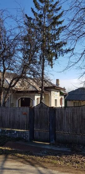 Casă cu 3 camere în Mărginenii de Sus