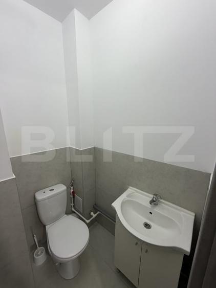 Apartament cu 3 camere decomandat, mobilat în Micro 21