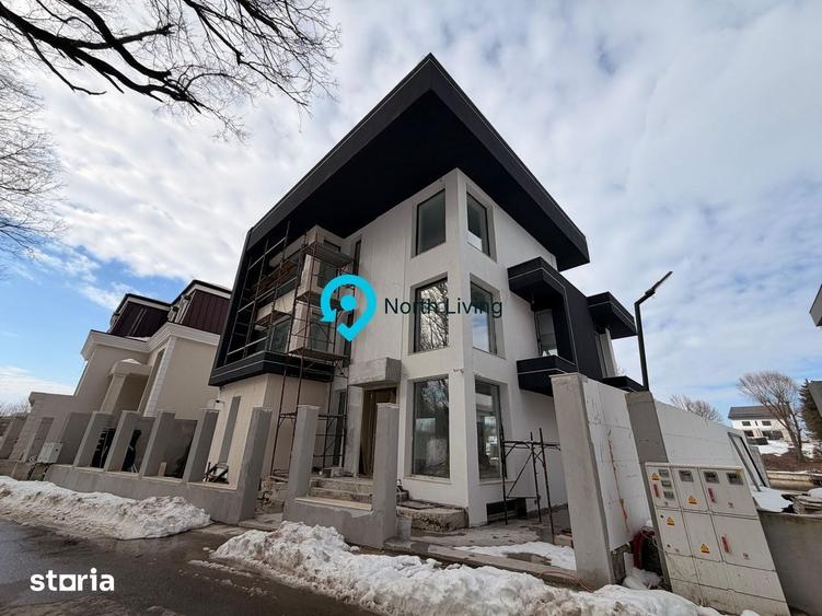 Casă cu 7 camere cu Teren 400 Mp în Gruiu