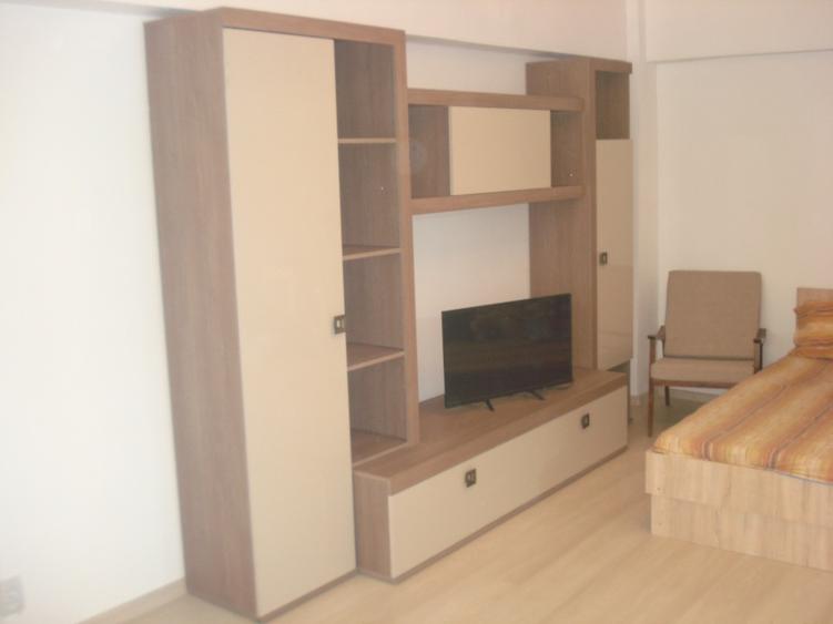 Apartament cu 2 camere decomandat în Dacia