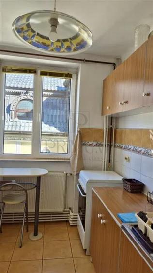 Apartament cu 2 camere decomandat, mobilat în Ultracentral
