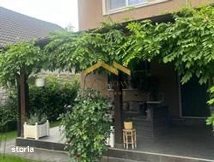 Casă cu 4 camere cu Teren 250 Mp în Sânmihaiu Român
