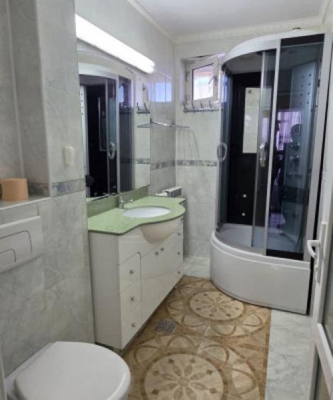 Apartament cu 2 camere semidecomandat în Păcii