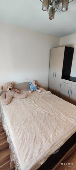 Apartament cu 4 camere semidecomandat în Confecții