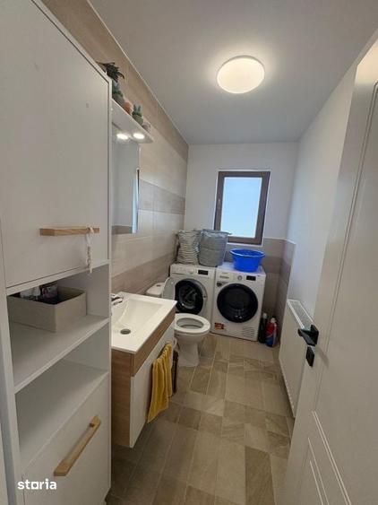 Casă cu 4 camere cu Teren 1200 Mp în Dumbrăvița