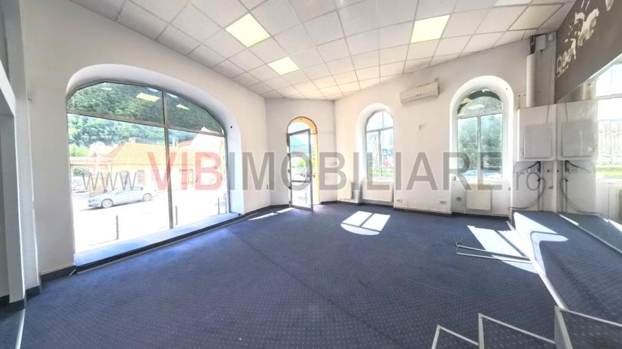 Spațiu comercial, de 70 mp, în Central
