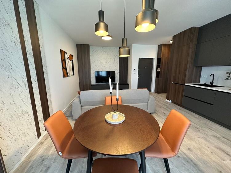 Apartament cu 2 camere decomandat, mobilat în Aradului