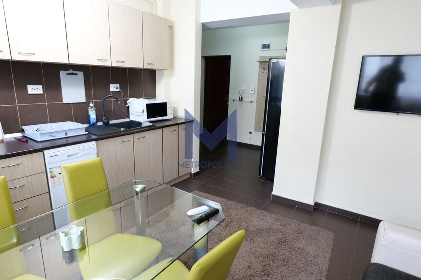 De închiriat apartament luminos 3 camere - 15