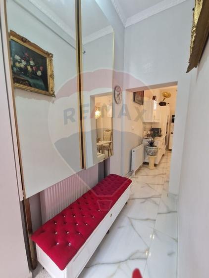 Apartament spatios la curte 2 dormitoare Salonta str. Republicii - 5