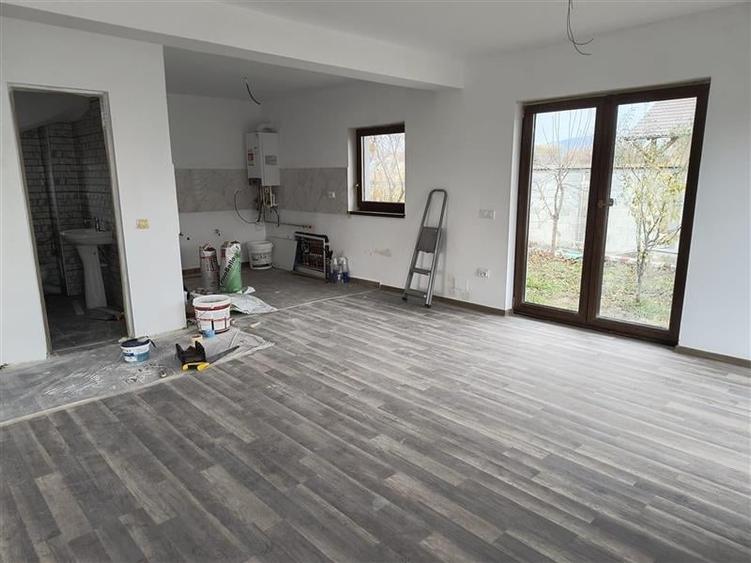 Oportunitate! Casa spatioasa in Stupini, Brasov - 18