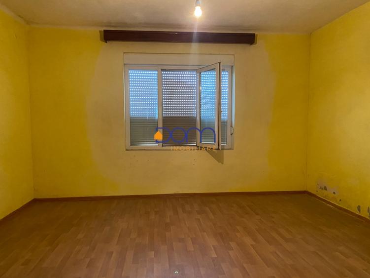 Casa de vanzare, cartier Pipirig - 2