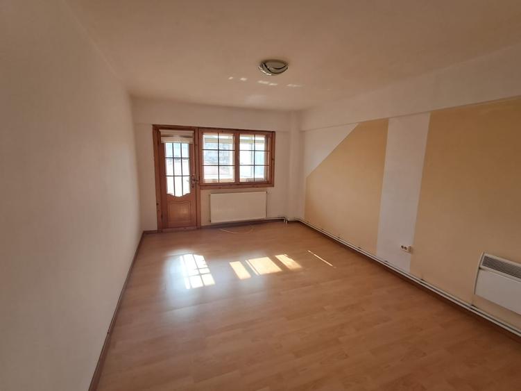 Apartament 2 camere Zona BCR - Cuza Voda - 55 mp - 11