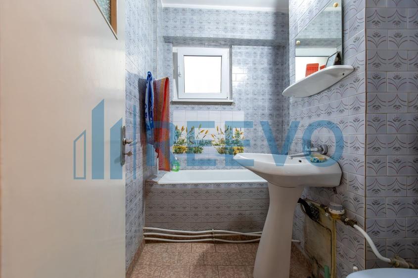 Apartament 4 camere, et. 1, str. 9 Mai, Bacău - 29