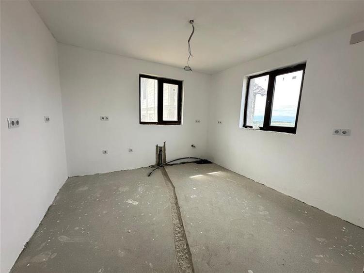 Casa individuala 4 camere terasa garaj curte 500mp Sura Mare - 4