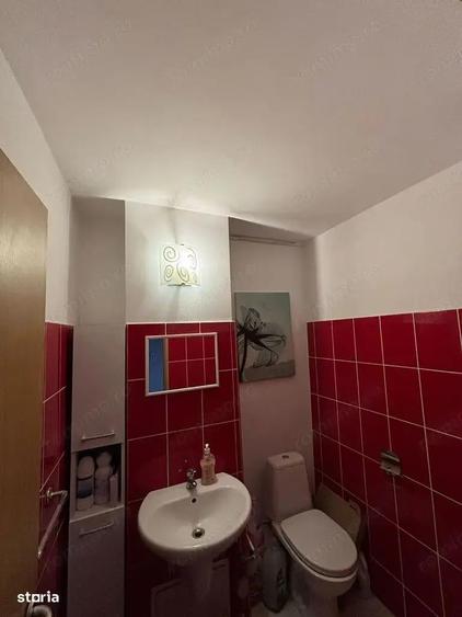 3 camere modelul mare 80 mp utili DECOMANDAT zona Saguna langa Casa de Pensii cu CENTRALA etaj 3 - 8