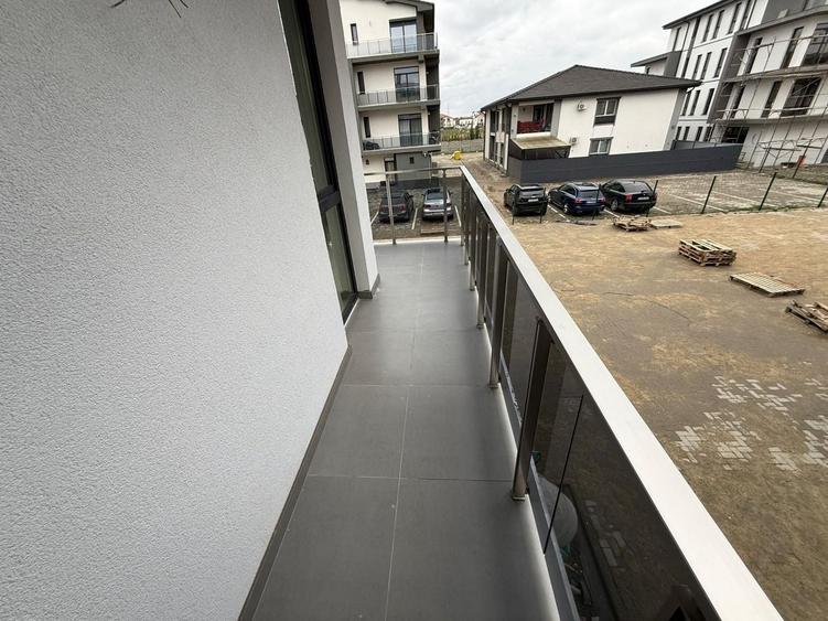 Apartament modern, prima închiriere, complet nou balcon generos - 12