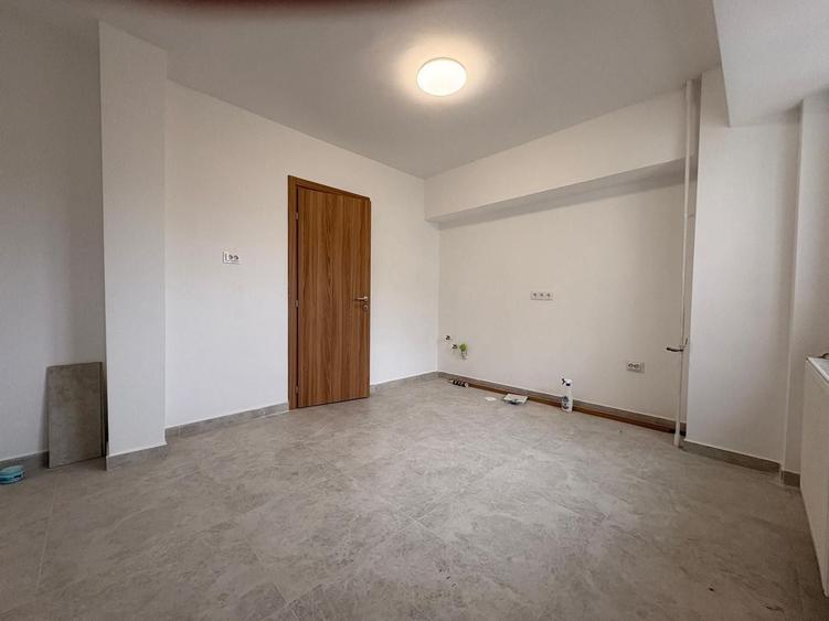 Ultracentral Unirii | 4 Camere Spațios cu Vedere la Parc | Bloc 1989 - 5