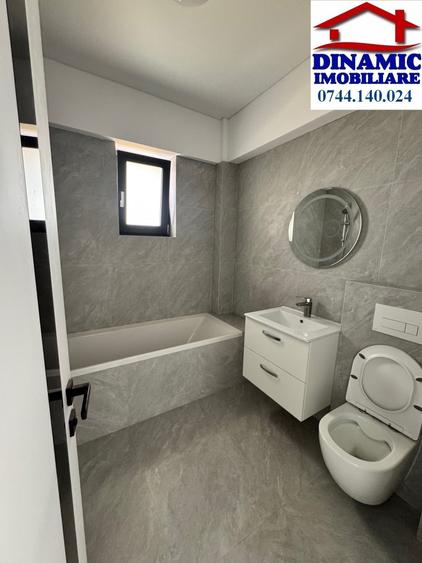 BLOC 5 SI 6 FERMELOR,3 cam+2 balc, et. 3/3, 83 mp. Preț de la 81.818 € + TVA 21% - 4