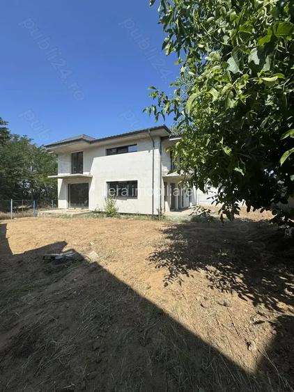 Casa P+E Pelendava