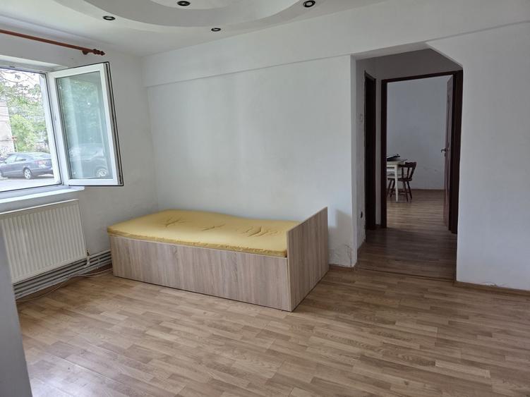 Apartament 2 cam.Zona 0 - 8