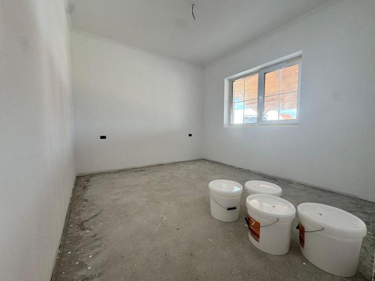 COMISION 0% | Jumatate De Duplex Pe Parter | 4 Camere | Sag | 90mp - 3