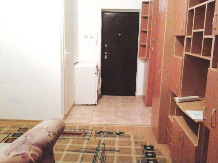 Garsoniera finisata, mobilata si utilata, la etajul 1 - 1