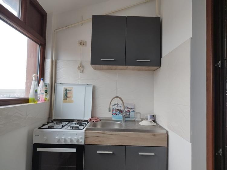Apartament inchiriere 3 camere 350Euro  Cug Valea Adanca, complex Nicole Residen - 7
