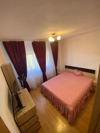 Apartament cu 2 camere semidecomandat în 1 Decembrie 1918