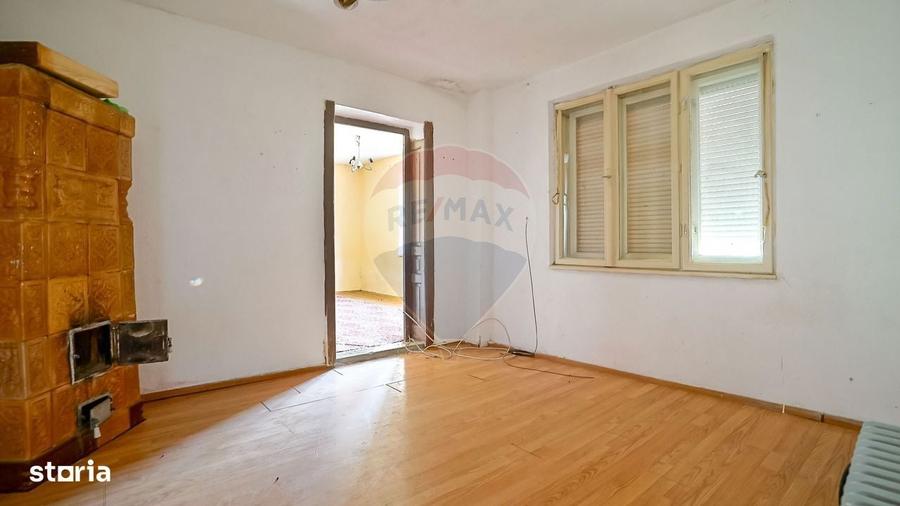 Casa + teren de vanzare comision 0% - 13
