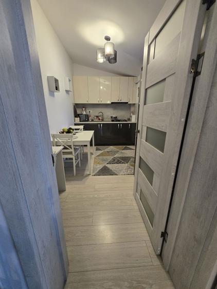 Apartament 3 camere de vanzare - 1
