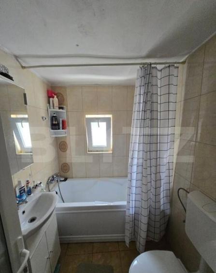 Casa cu 3 camere, 100 mp, zona centrala - 3