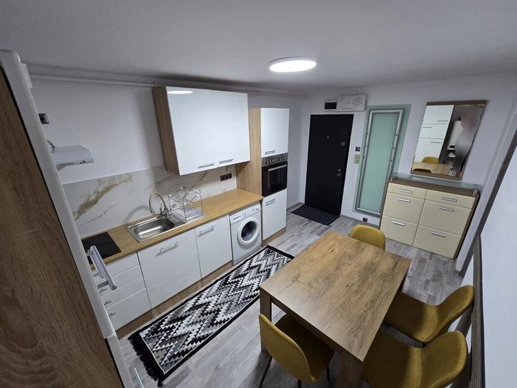 Proprietar! Inchiriez apartament cu doua camere - 1