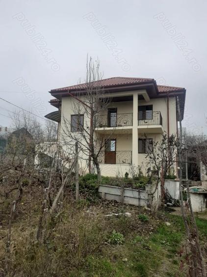 Se vinde casa + anexa cu posibilitatea vandute separat - 1