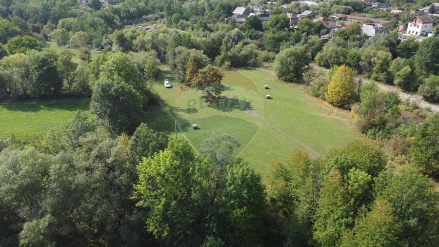 Teren 10.000 mp Calatele - Apuseni, langa rau, ideal investie turism - 2