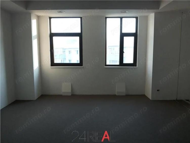 Spatii de birouri de vanzare in cladire unica - 1